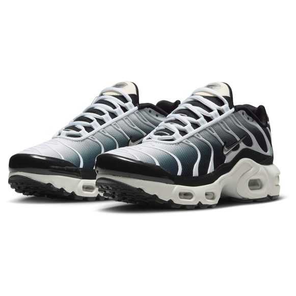 Air Max Plus 'Black Metallic Cool Grey'