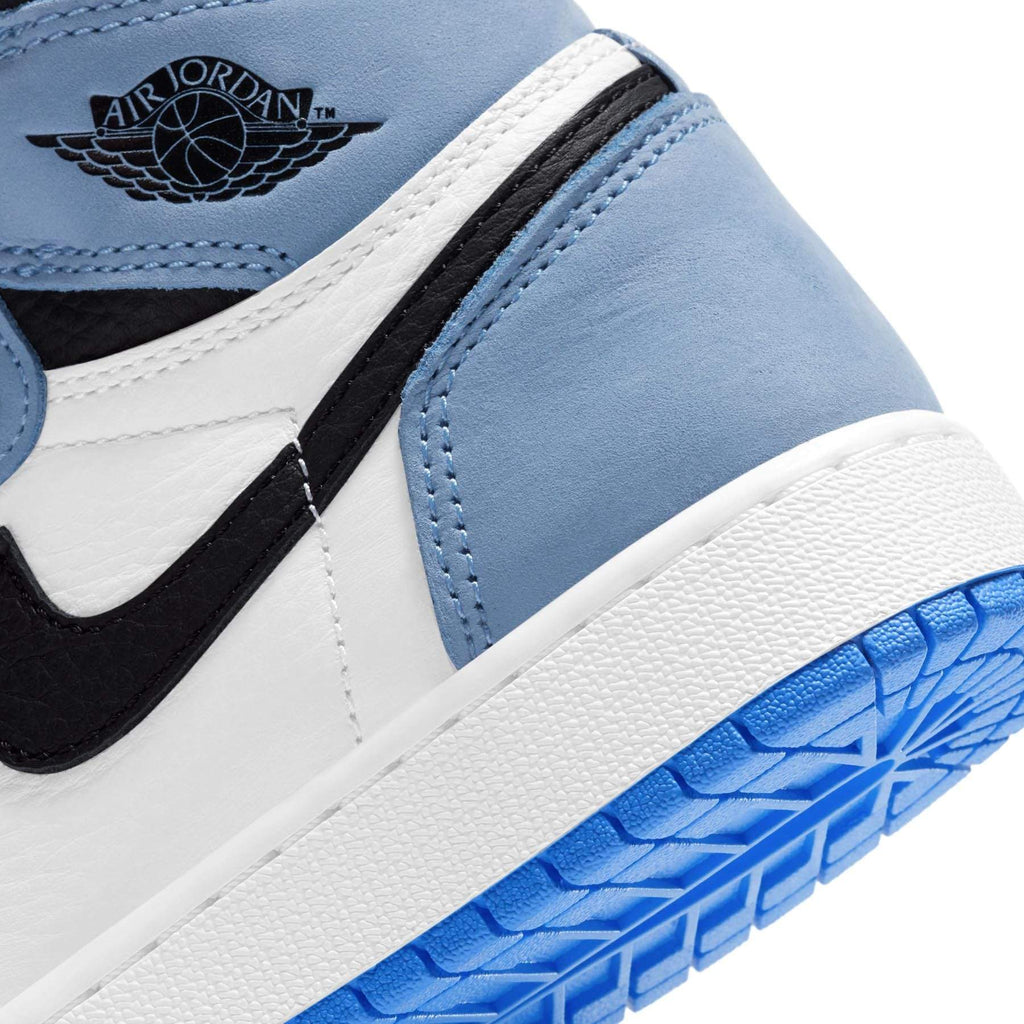 Air Jordan 1 Retro High 'University Blue'