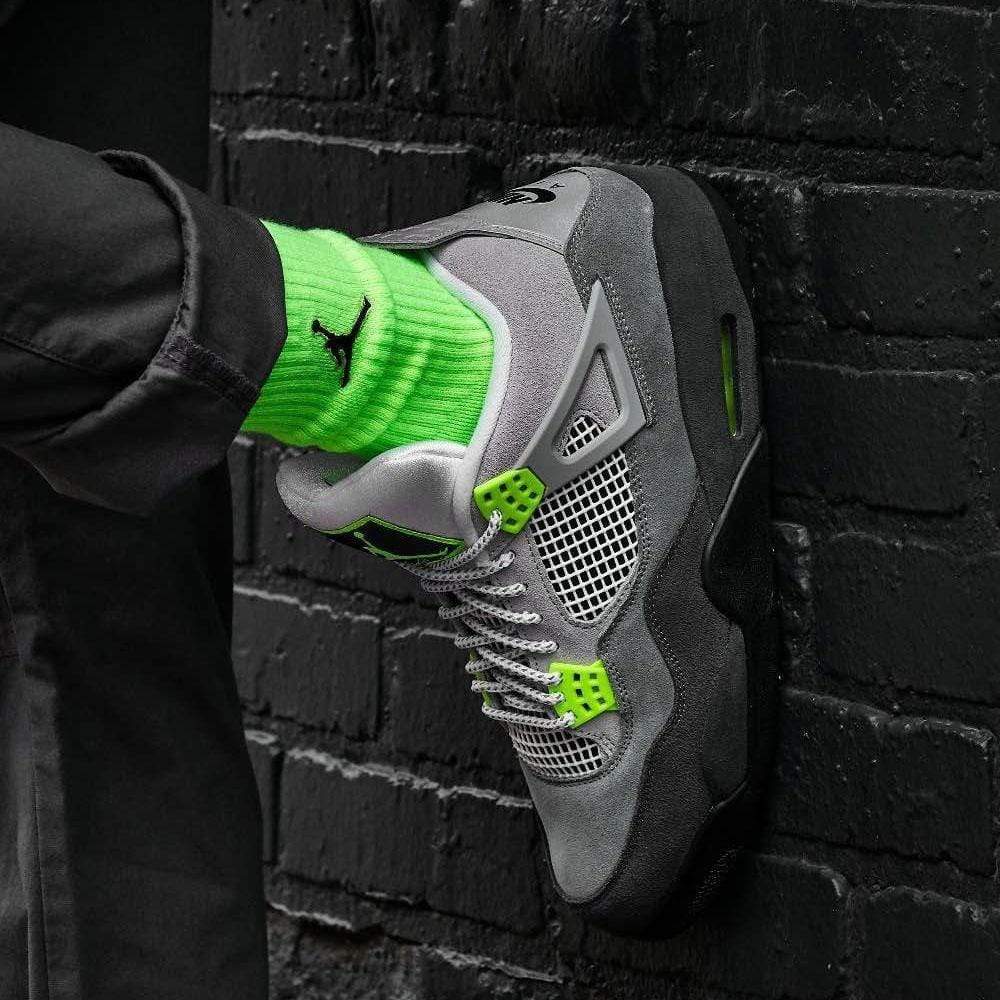 Air Jordan 4 Retro 'Neon 95'