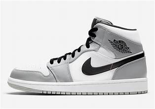 Air Jordan 1 Mid 'Smoke Grey'